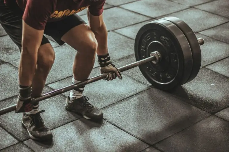 Preventing Shoulder Pain in Weightlifters: The Role of Acupuncture and Dry Needling