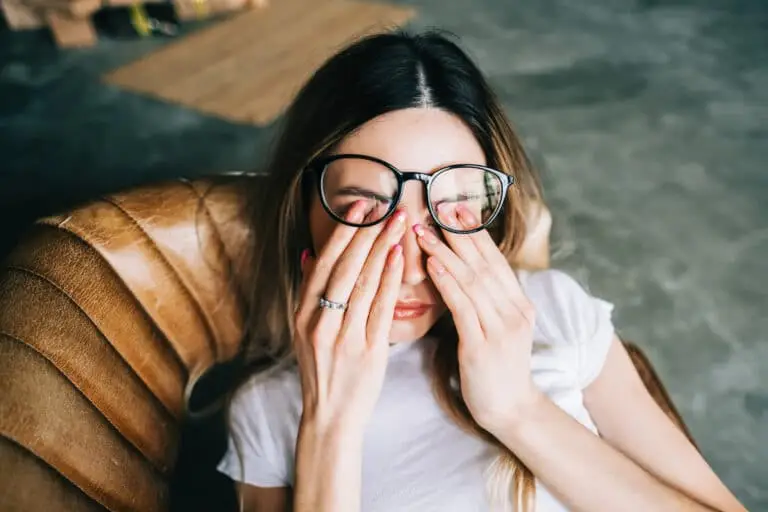 Vision Posture: Can You Improve Eyesight Through Better Posture?
